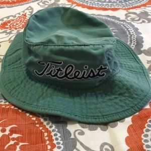 titleist bucket hat with string